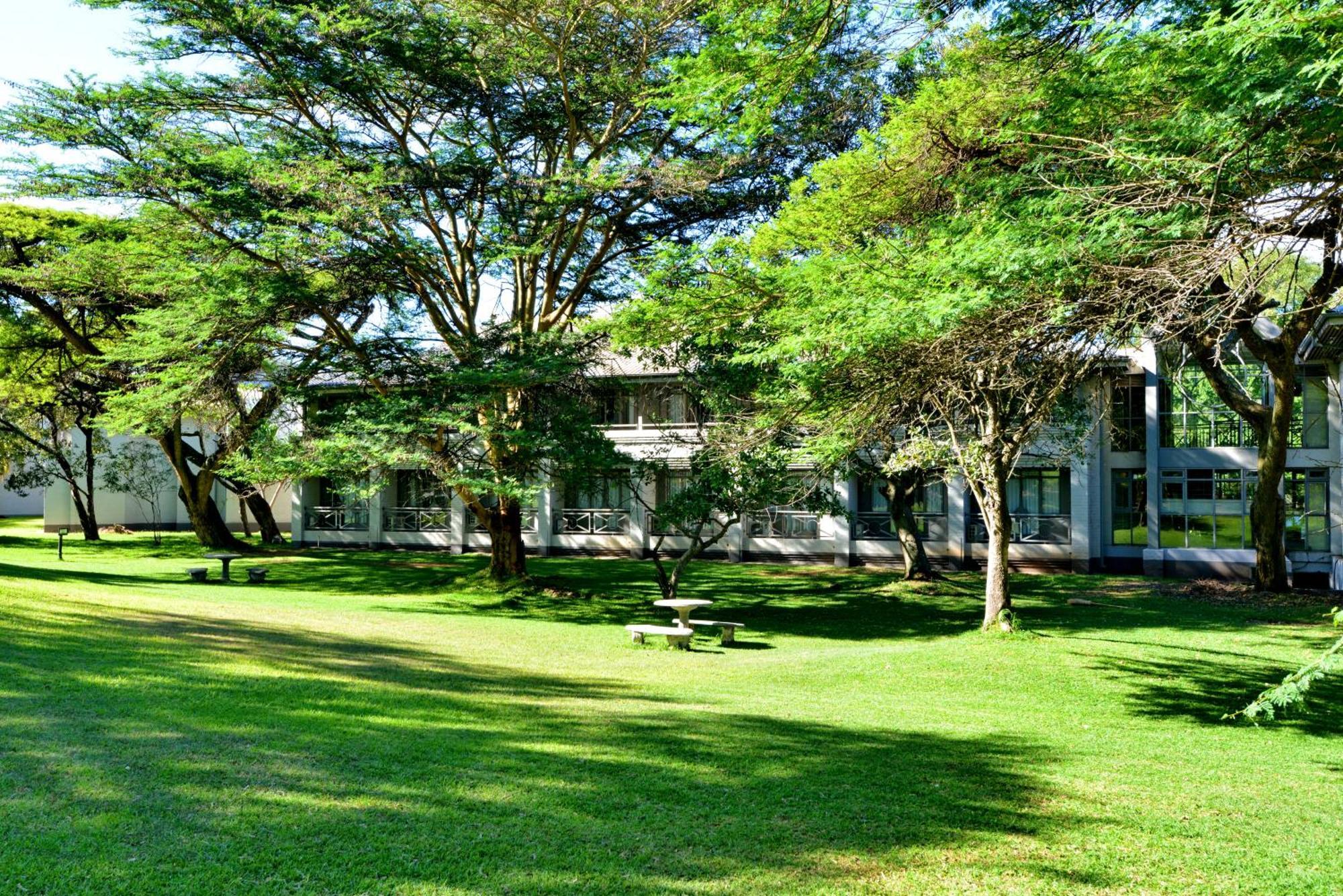 Cresta Lodge Χαράρε Εξωτερικό φωτογραφία